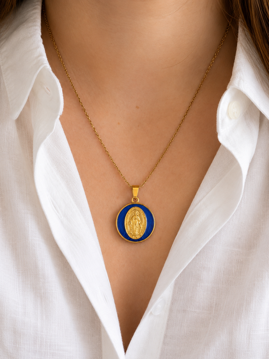 Médaille Miraculeuse en résine colorée – Pendentif fait main